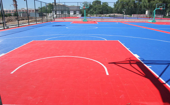篮球场悬浮式地板安装
