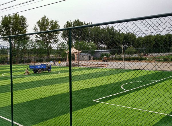 足球场包塑围网